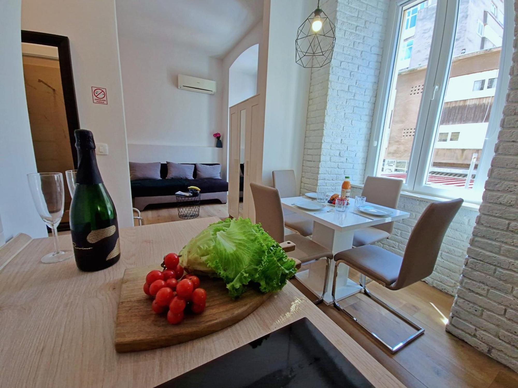 Lola'S Place Рийека Екстериор снимка